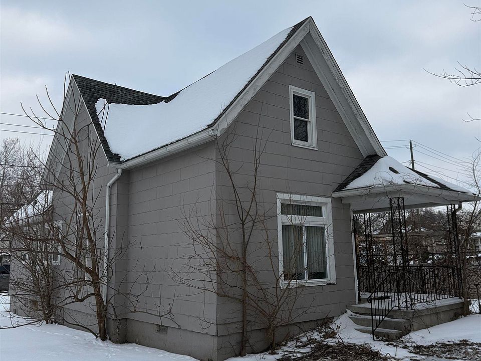 1st image of 221 E Williams St