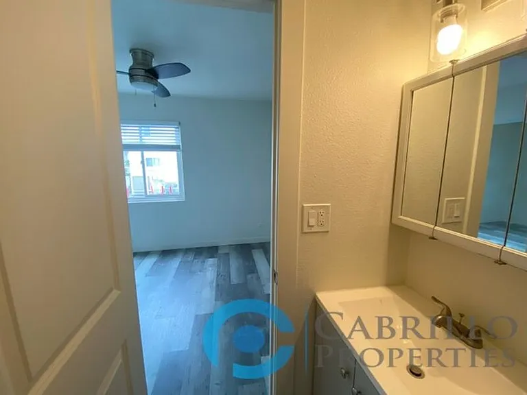 5048 Wightman St #5 — Photo 17