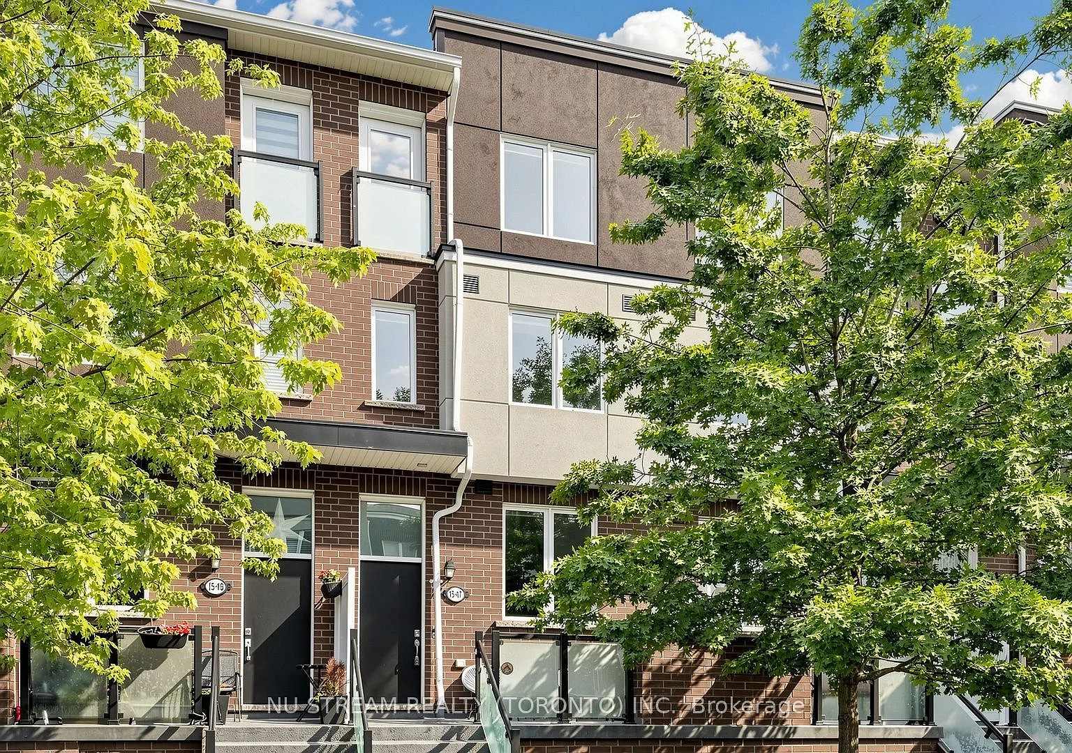 3 bed, $2,900 — Photo 2