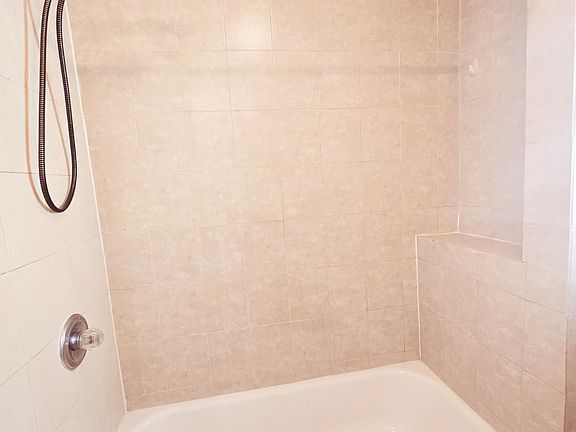 4th image of 132 Stegman St #1B