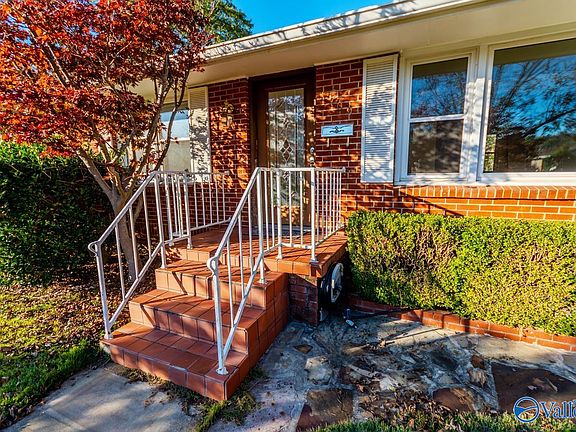 3rd image of 1709 Sandlin Ave SE