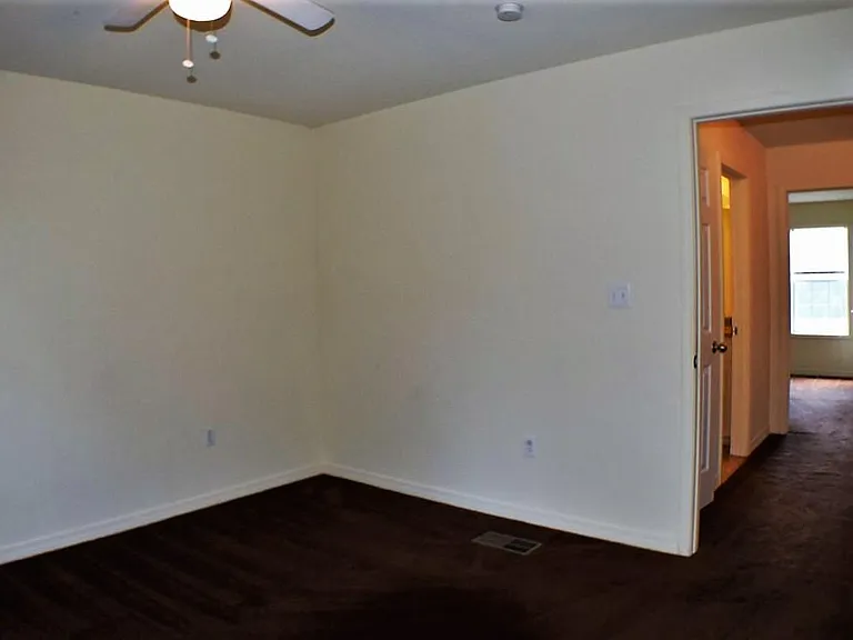 510 Sullivan Killrain Rd #C — Photo 16