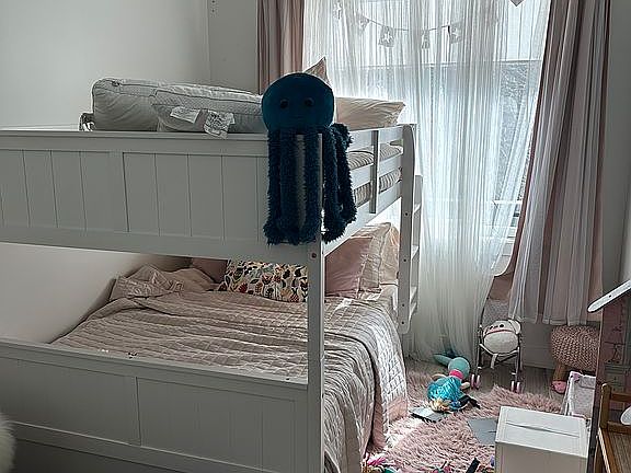 3rd image of 1293 Lowell Ave #501