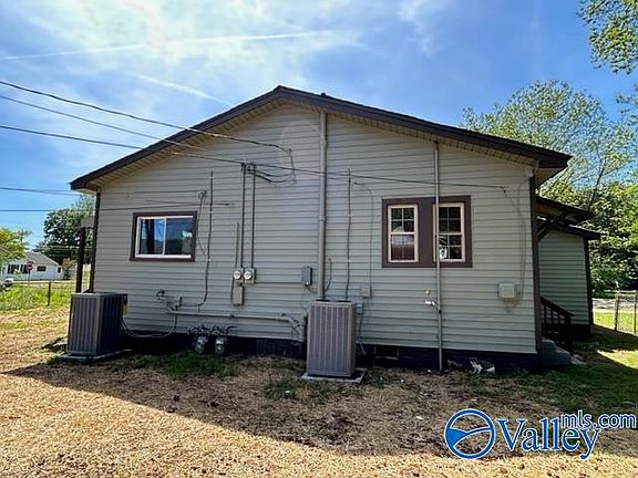 3rd image of 3505/3507 Dubose St SW