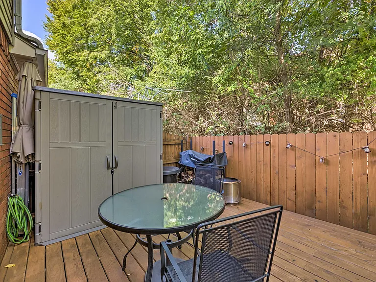 1128 N Iron Horse Dr — Photo 24