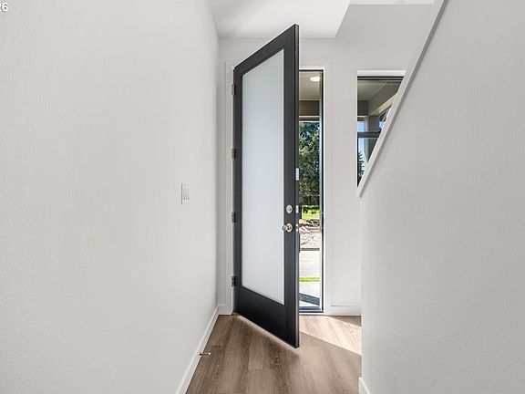 4th image of 5107 NE 113th Loop