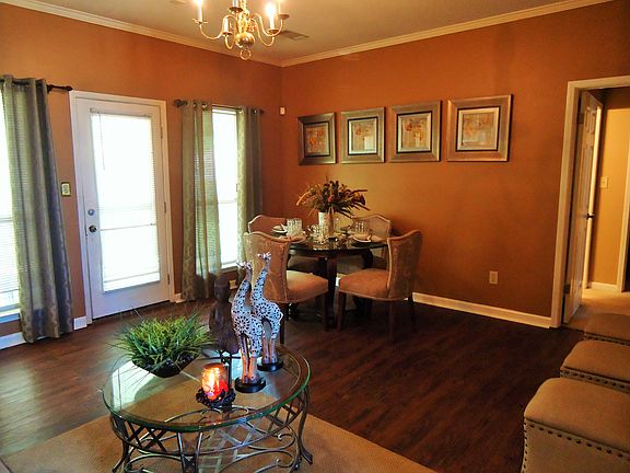 3rd image of 6201 Hickory Hill Ct