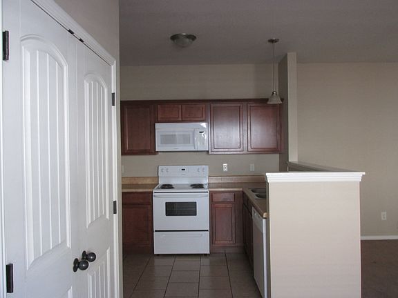 3rd image of 1616-1706 Lexington Ave #1700