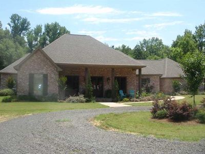 138 Lakeshire Cv, Canton, MS, 39046