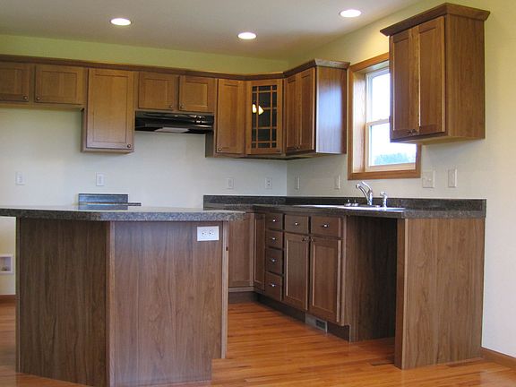 2nd image of 210 Peeso Creek Ln
