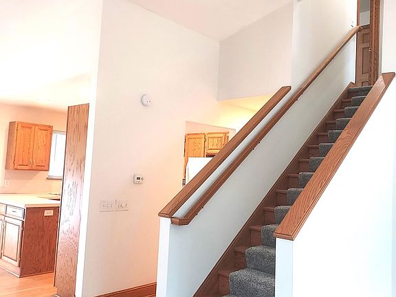 5th image of 9685 Little Creek Ct #9685