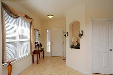 4463_tumbleweed_drive_MLS_HID602616_ROOMentryway