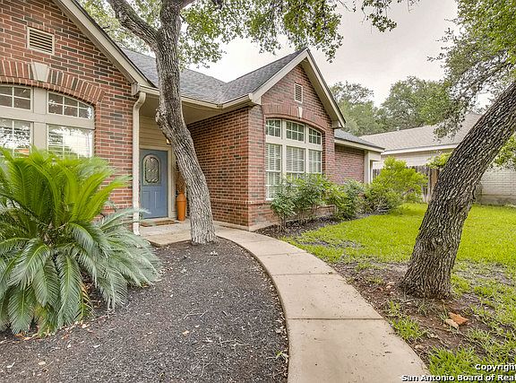 3rd image of 17011 Springhill Dr