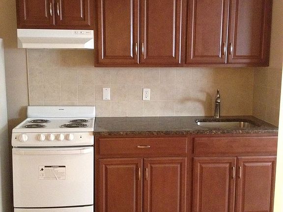 3rd image of 65 Columbia St #13