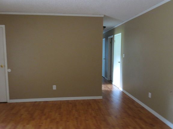 5th image of 307 Northwood Dr