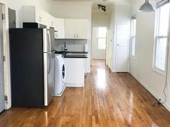 119 Clendenny Avenue image 9 of 9