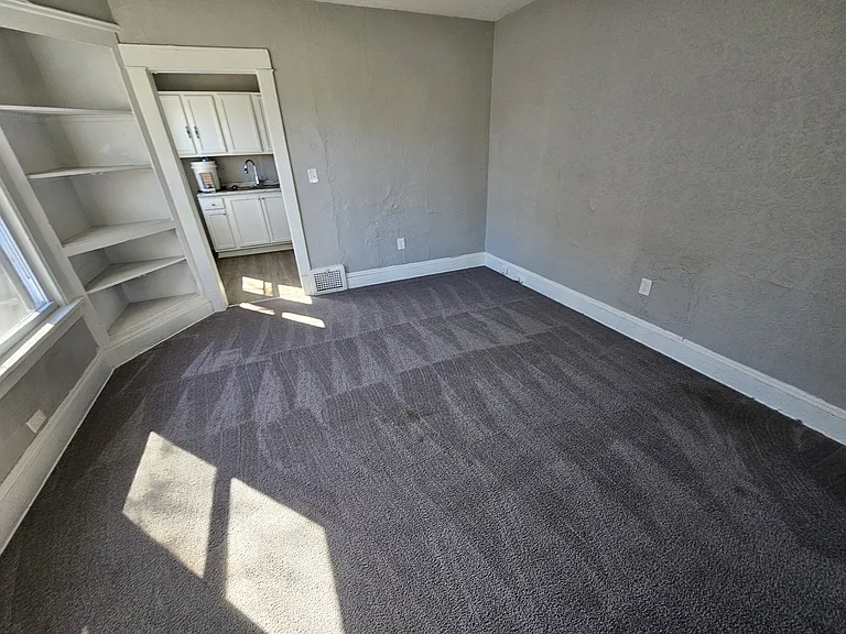 11008 Kinsman Rd — Photo 4