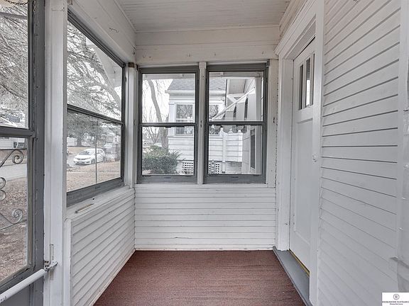 2nd image of 5114 Pinkney St