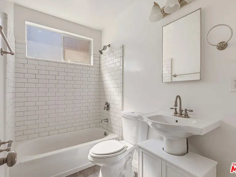 11746 Goshen Ave #6 — Photo 20