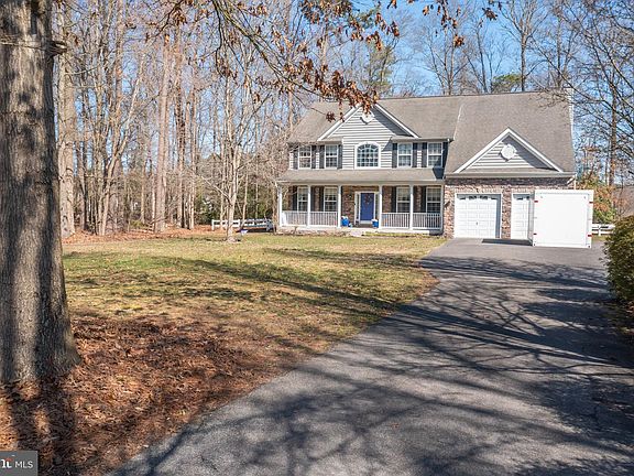3rd image of 29725 Springwood Dr