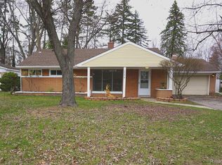 25274 Kildare St, Southfield, MI 48033