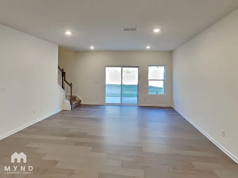 238 Quinn Rd — Photo 5