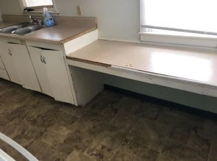 650 N Pinecrest St, Wichita, KS 67208