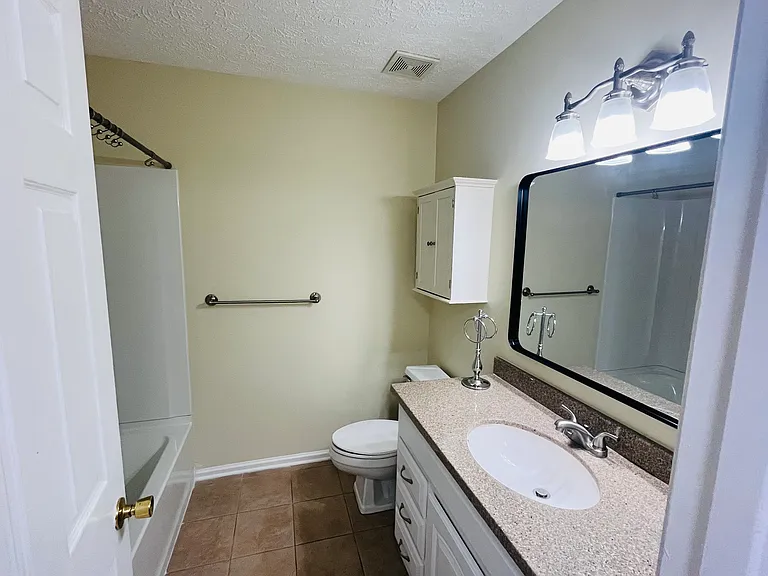 3905 Westlawn Pl — Photo 5
