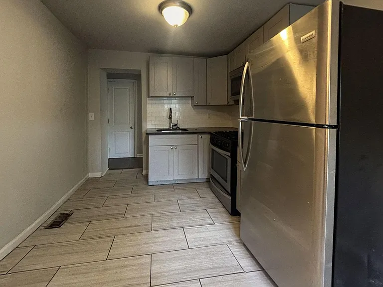 5515 Ludlow St — Photo 10