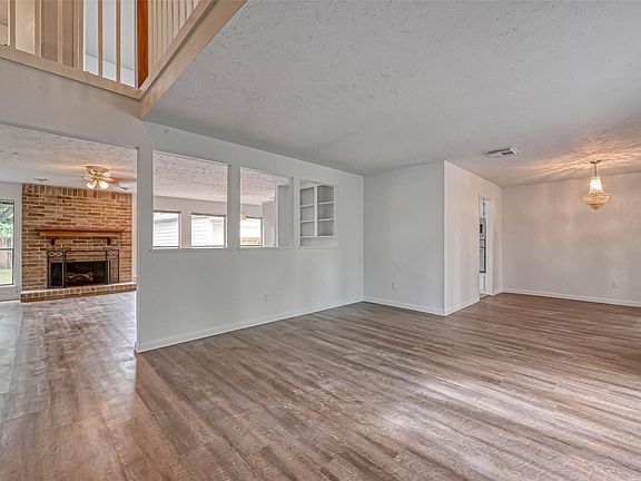 5th image of 2831 Pecan Ridge Dr