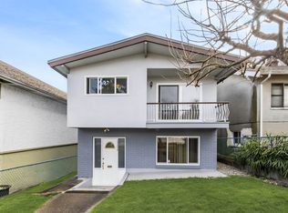 3206 Adanac St, Vancouver, BC V5K 2P1