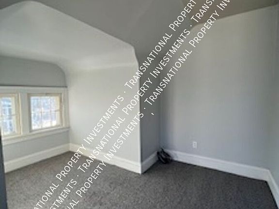 4th image of 3341 Desota Ave
