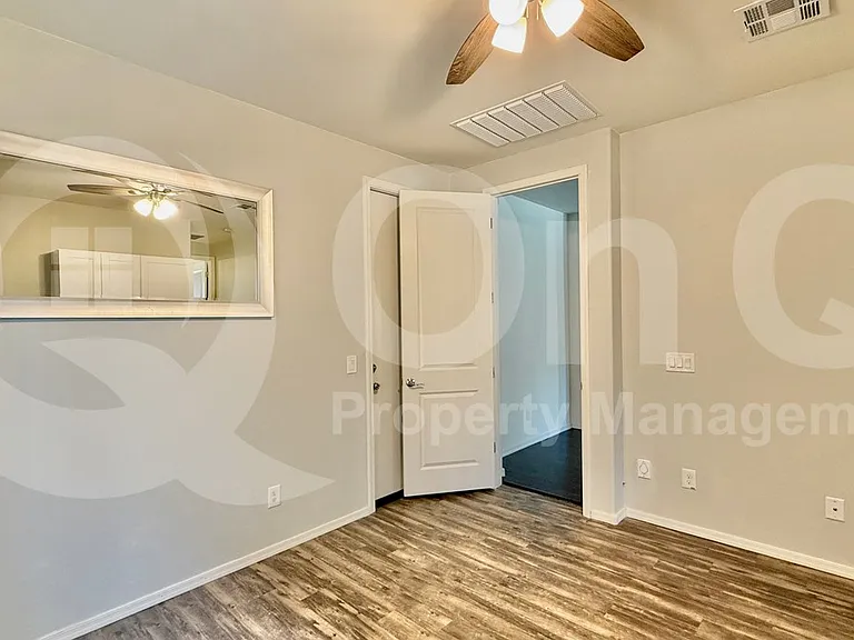 22933 E Silver Creek Ln — Photo 14