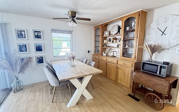 5th image of 217 Starlite Ln