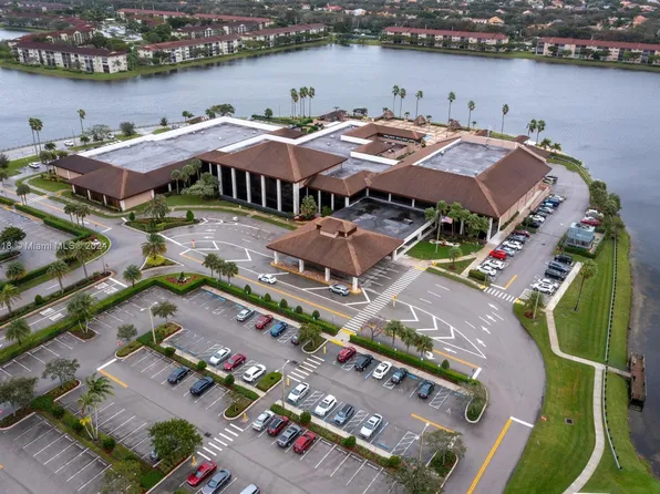 (undisclosed Address), Hollywood, FL 33027