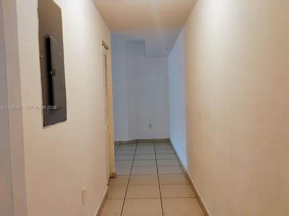 17415 NW 75th Pl APT 103, Hialeah, FL 33015