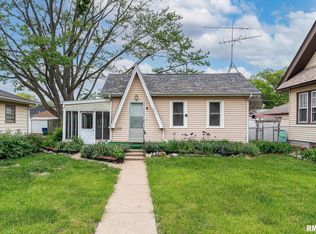 2610 E Pleasant St, Davenport, IA 52803