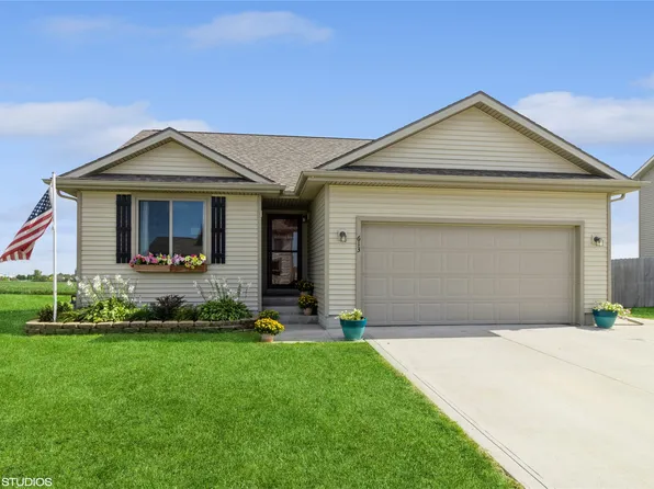 613 37th St SW, Bondurant, IA 50035