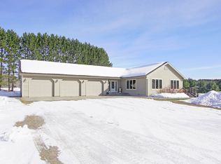 34248 Whispering Pines Trl, Grand Rapids, MN 55744