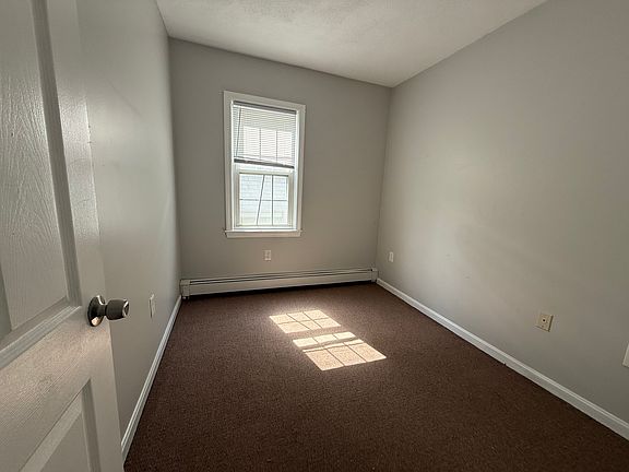 4th image of 16 Bridge St APT 1
