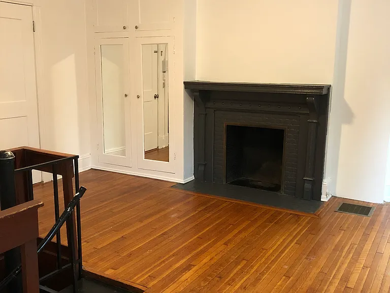 4727 Springfield Ave #1 — Photo 4
