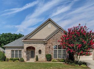 4006 Mulligan Cir, Greensboro, NC 27406