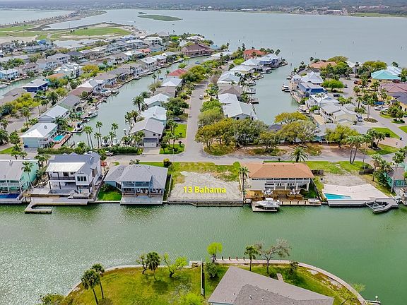 3rd image of 13 Bahama Dr