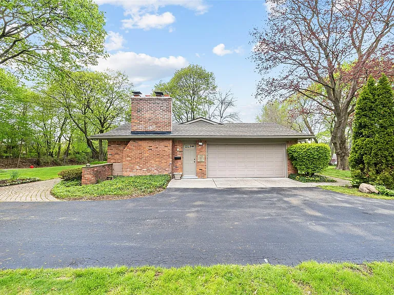 925 Westview Rd — Photo 25