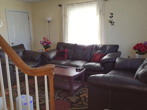 4th image of 3 8 3 5 Green Land Ave #B