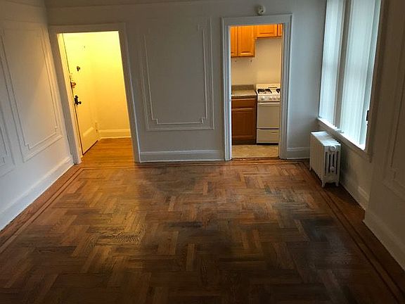 2nd image of 4315 46th St APT C8