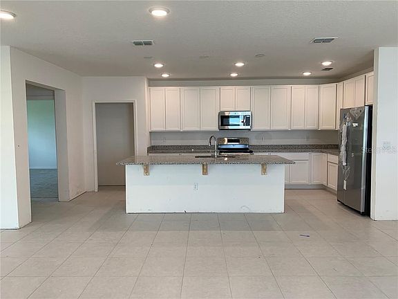 4th image of 349 Briarbrook Ln
