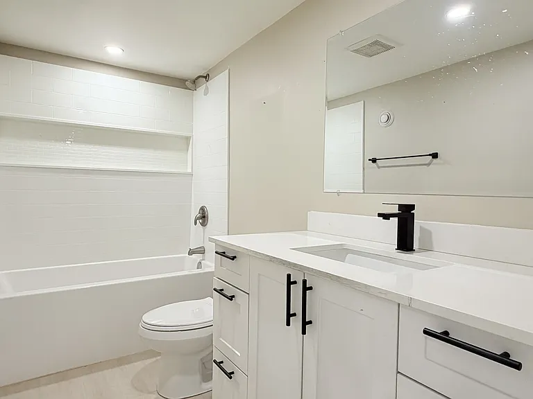 149 Margaret St #1-A — Photo 6