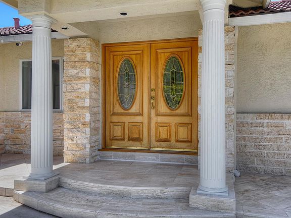 3rd image of 27880 Saddle Ct