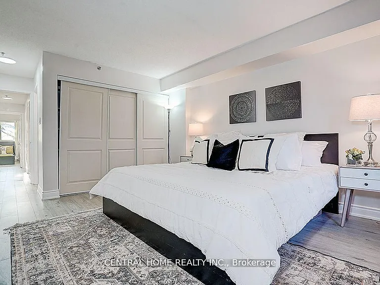 988 Sheppard Ave W #11 — Photo 17